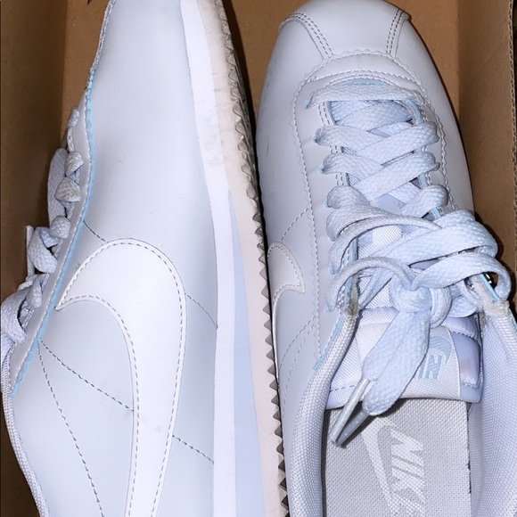 Only worn once - Picture 2 of 3